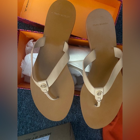 Tory Burch sandals - Picture 3 of 4